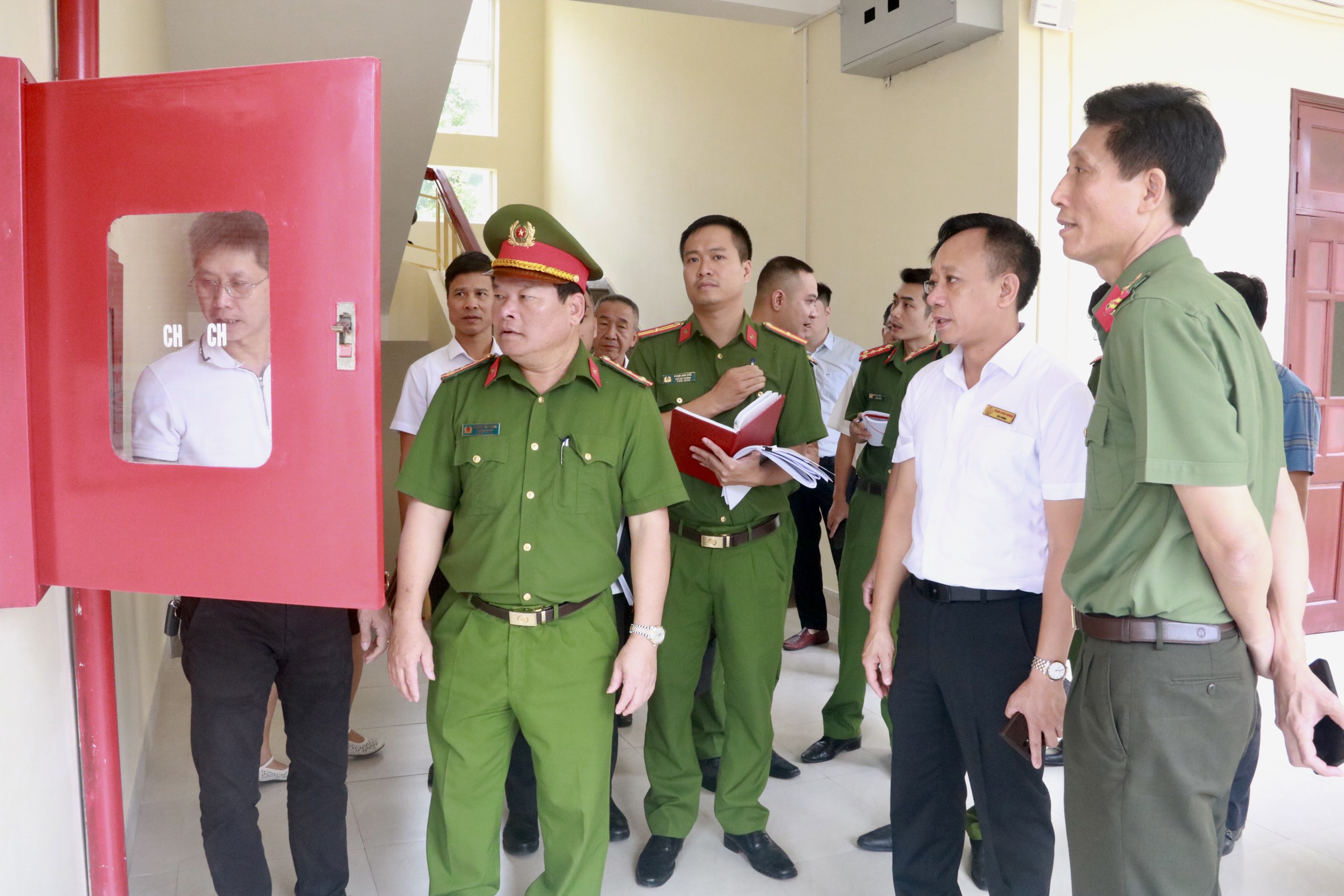 Chỉ đạo của Giám đốc Công an thành phố về tăng cường đảm bảo an toàn về phòng cháy chữa cháy